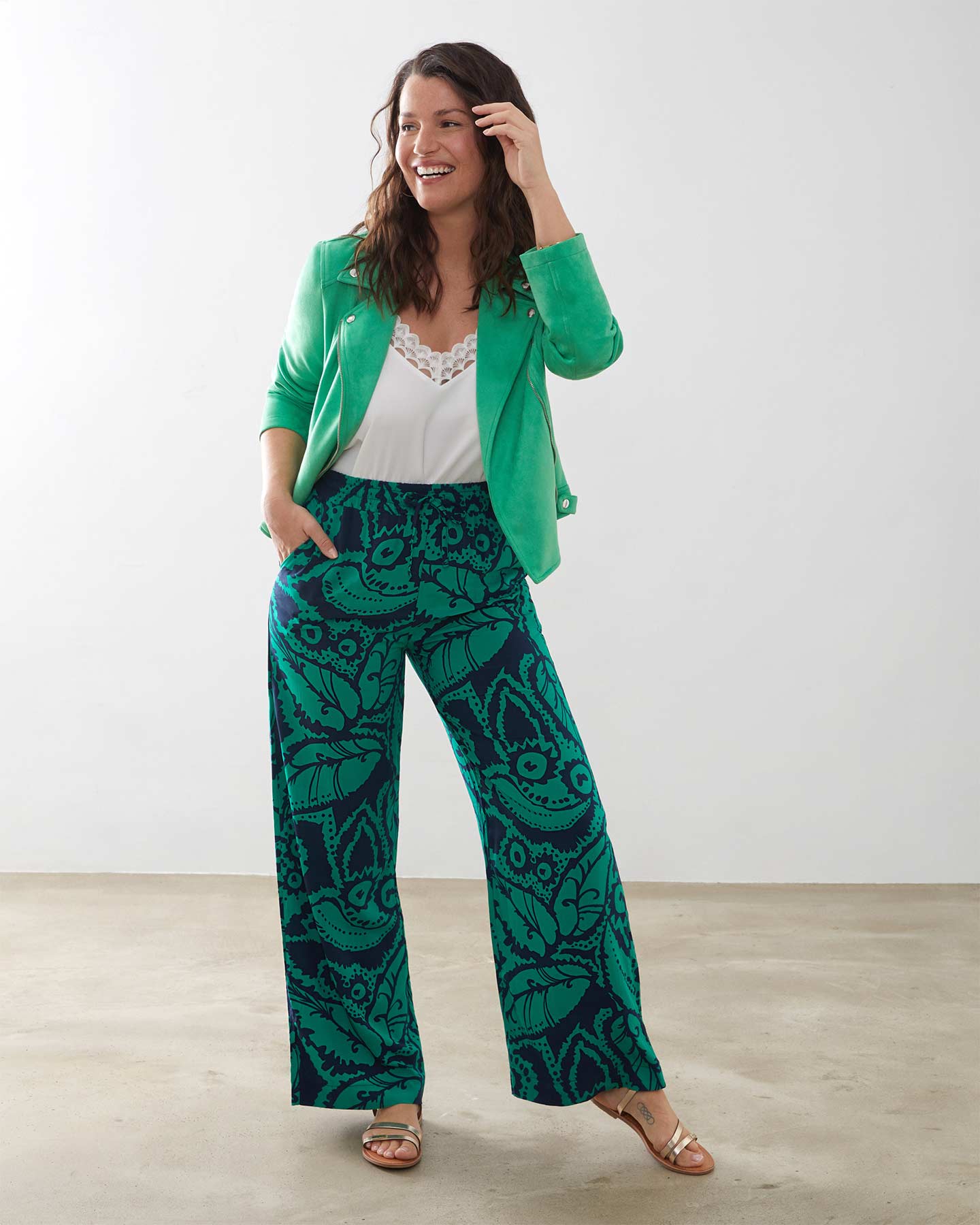 MILES PANT | GREEN | High waisted wide leg pants, Wide leg pants, Outfits
